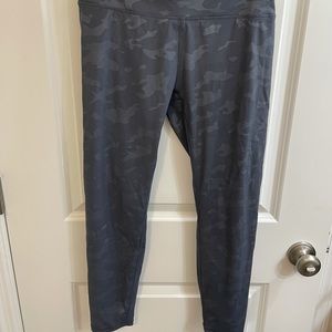 Zyia gray camo leggings